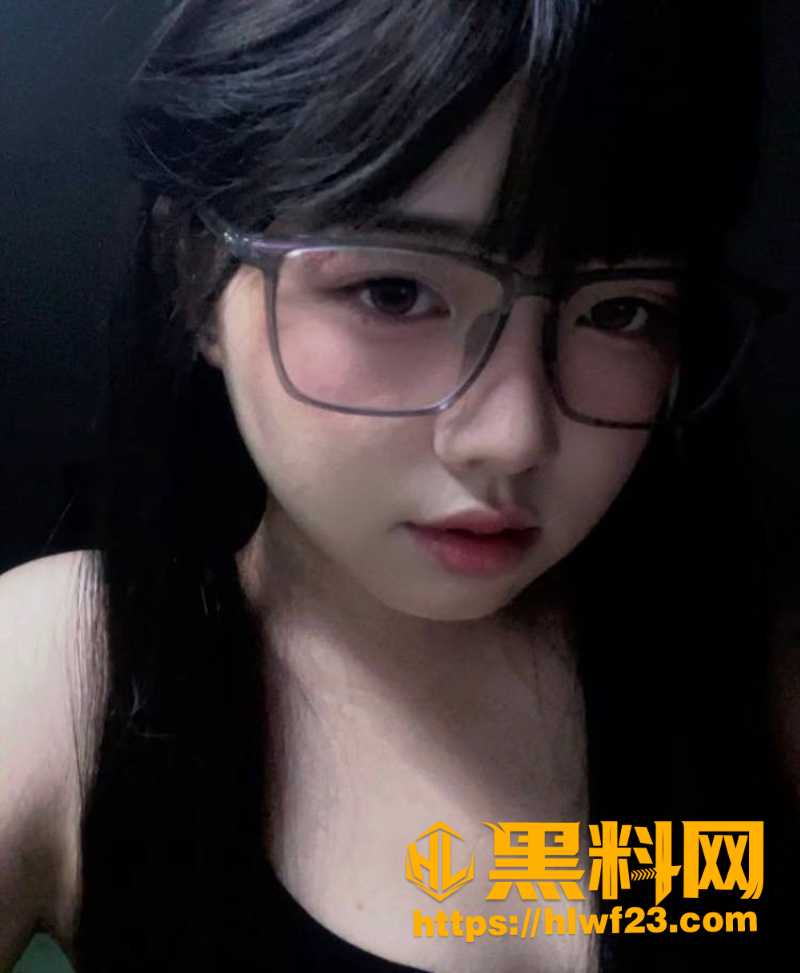 巨乳许佑芝自拍曝光5