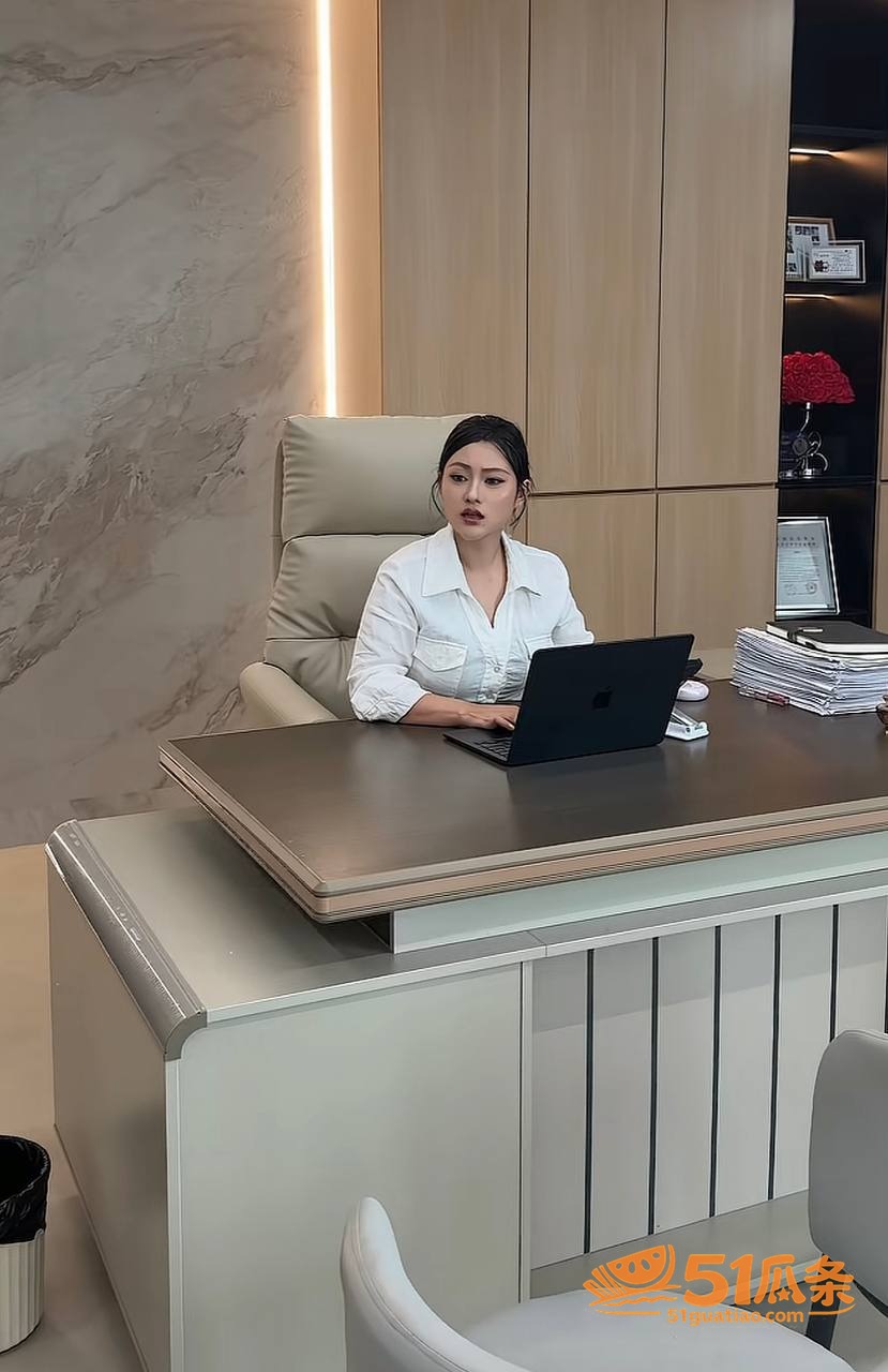 唐三妹 丈夫去世后带相关图片16