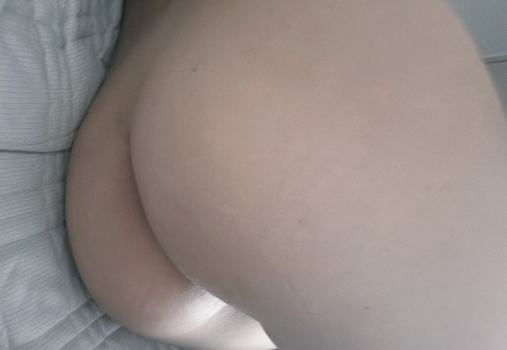 大家好大家好，我还是女高..你们不要太过分