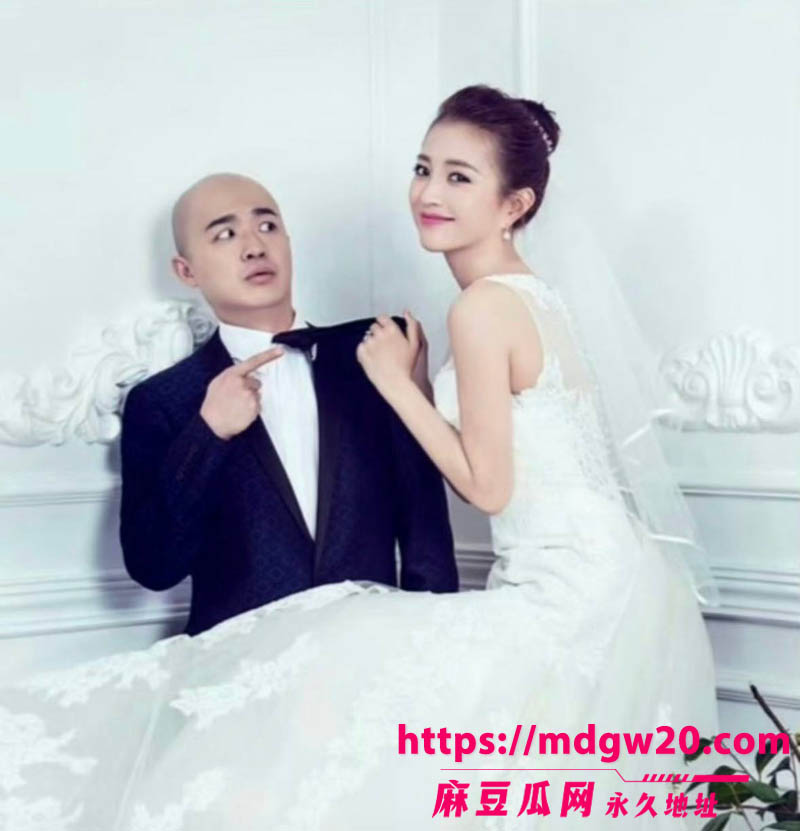 包文婧刚生完二胎 演员包贝尔酒店夜会红发女七小时 网友直言不是出轨就是嫖娼