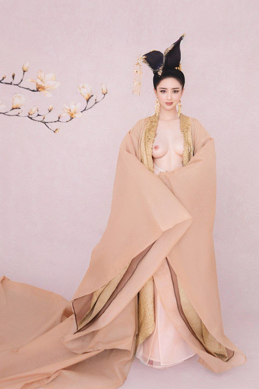 佟丽娅, หน้า 6