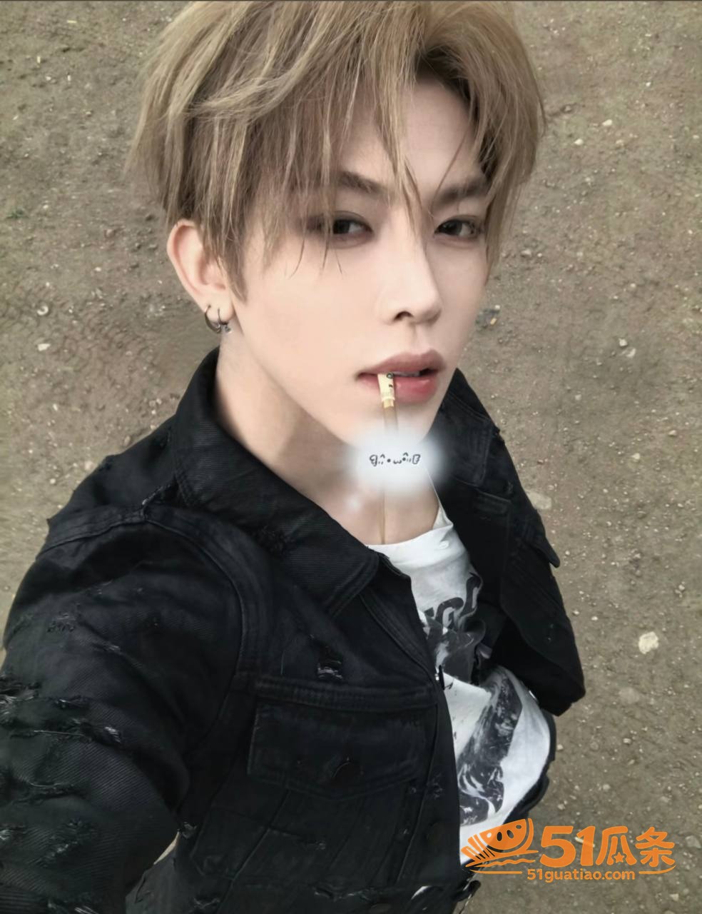 Alex 订婚闪分后相关图片36