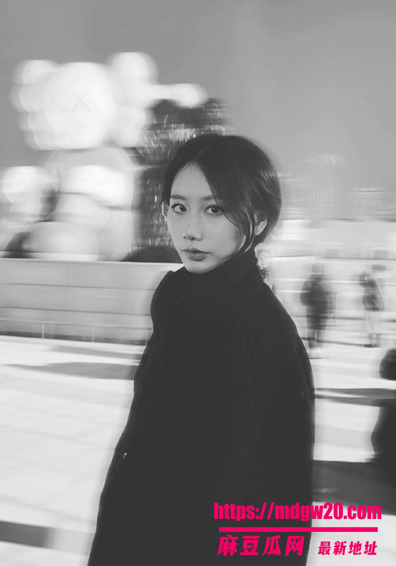 推特约炮大神独家曝光 酒店约操反差母狗大学生SkyeChoo 被多姿势爆操到直喘气