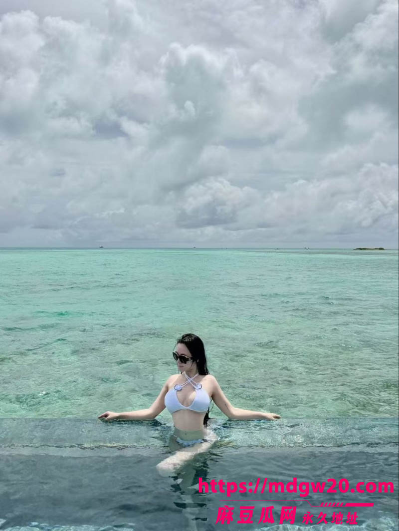 湖南长沙卖淫女周思思第二弹 产后上岸失败继续做鸡 性爱调教视频合集流出