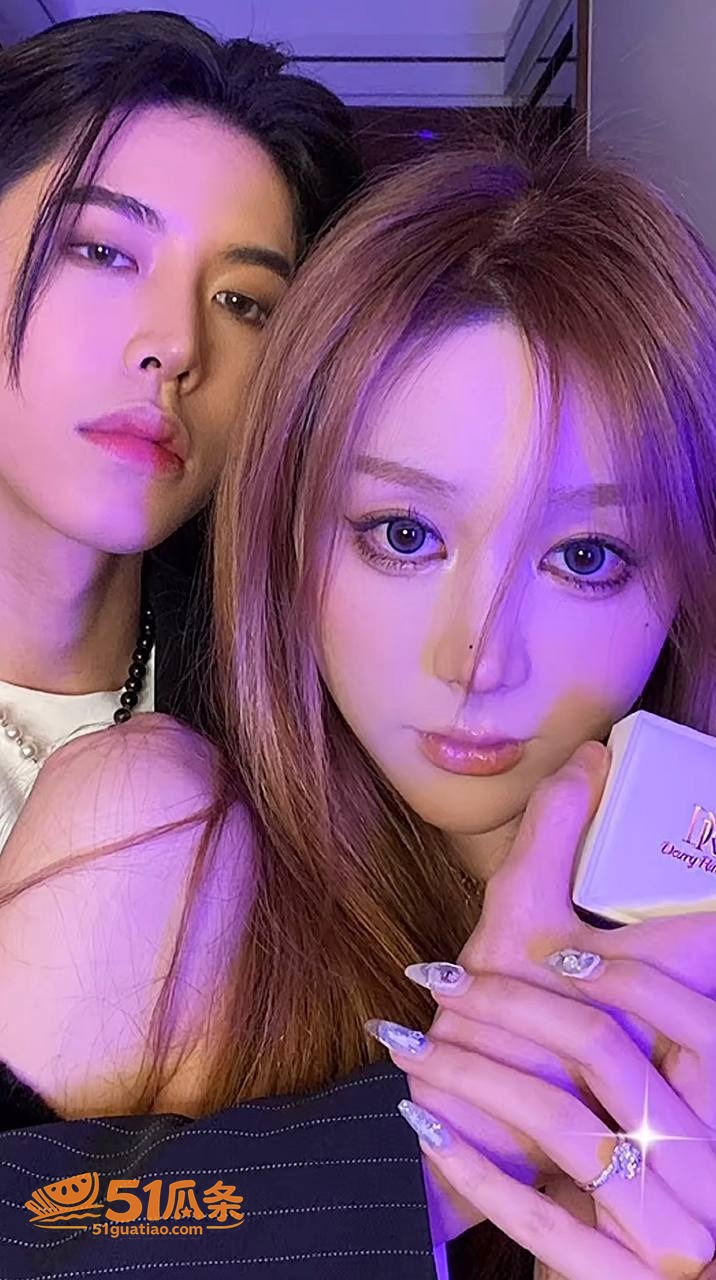 Alex 订婚闪分后相关图片29