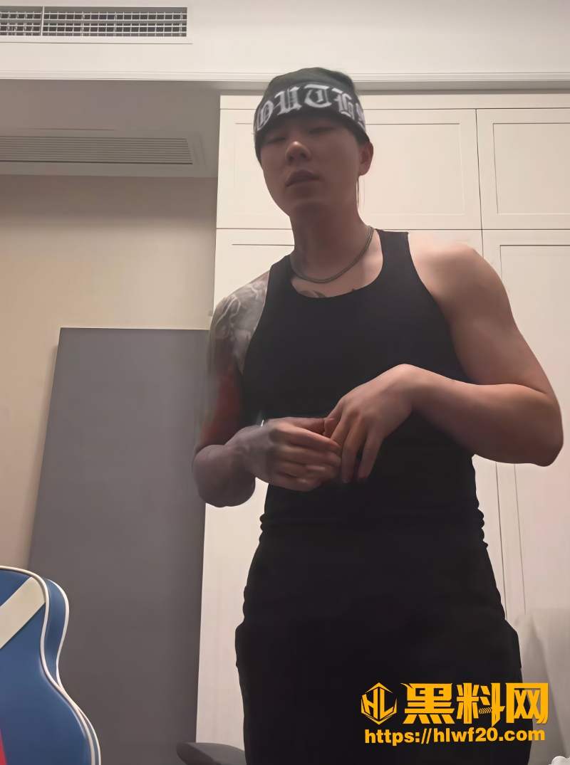 SASIOVERLXRD与霓霓性爱视频流出 3