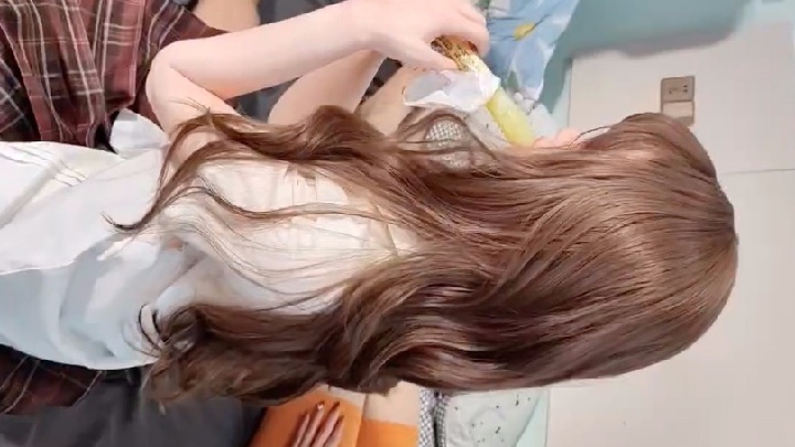 Poster for A sex doll that moves on its own