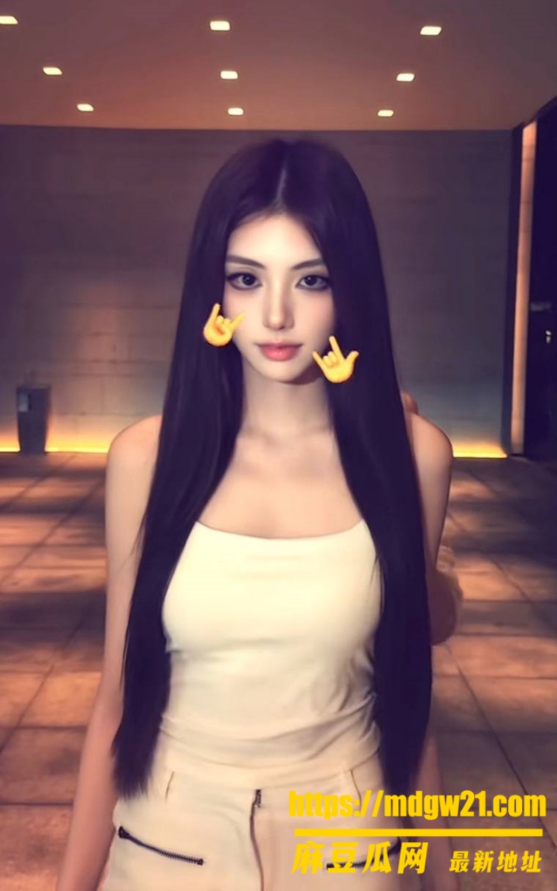 抖音500万粉情侣博主 Alex25