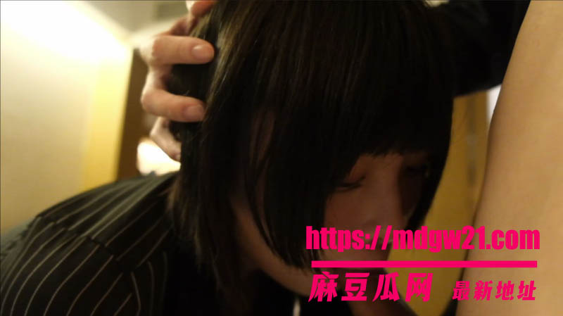 香港顶级颜值御姐jianaKwok 各种角度诱惑口交超色气 被大屌一顿干的诱惑表情不断