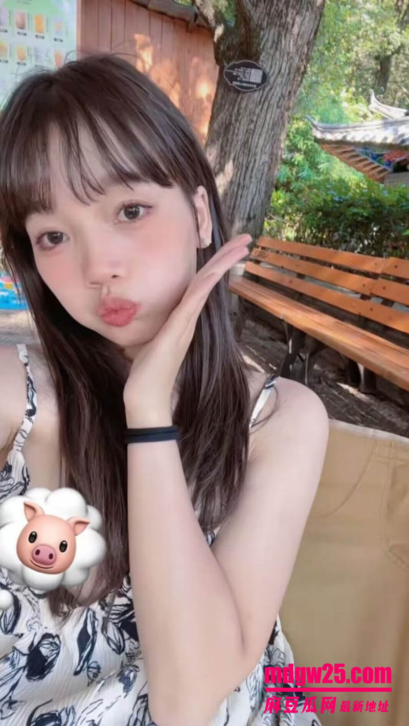 中南大学文学院 清纯学姐李欣的性爱记录 被男友按着猛干到哭着求饶