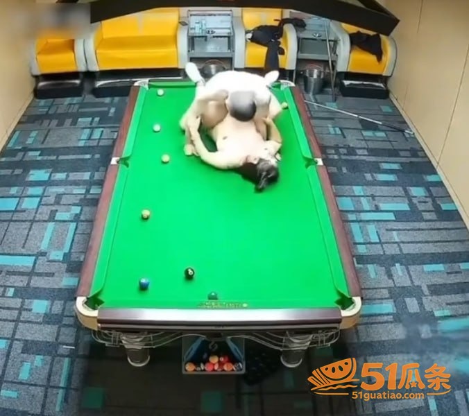 阜阳狗男女 监控全裸相关图片6