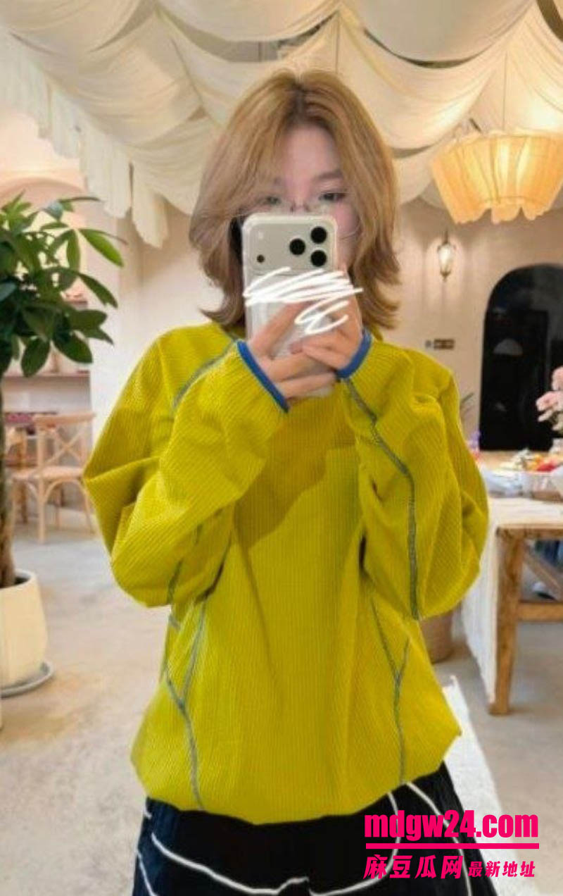 推特福利姬极品粉牛cc 不雅视频合集流出 清纯脸蛋嫩妹被男大体育生狠狠的后入