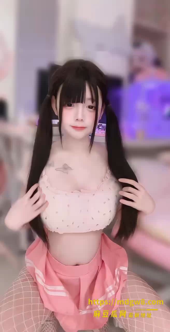 抖音极品小萝莉 池小8