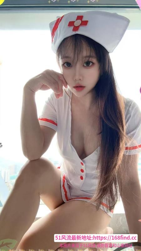 舌吻S型瑜伽老师