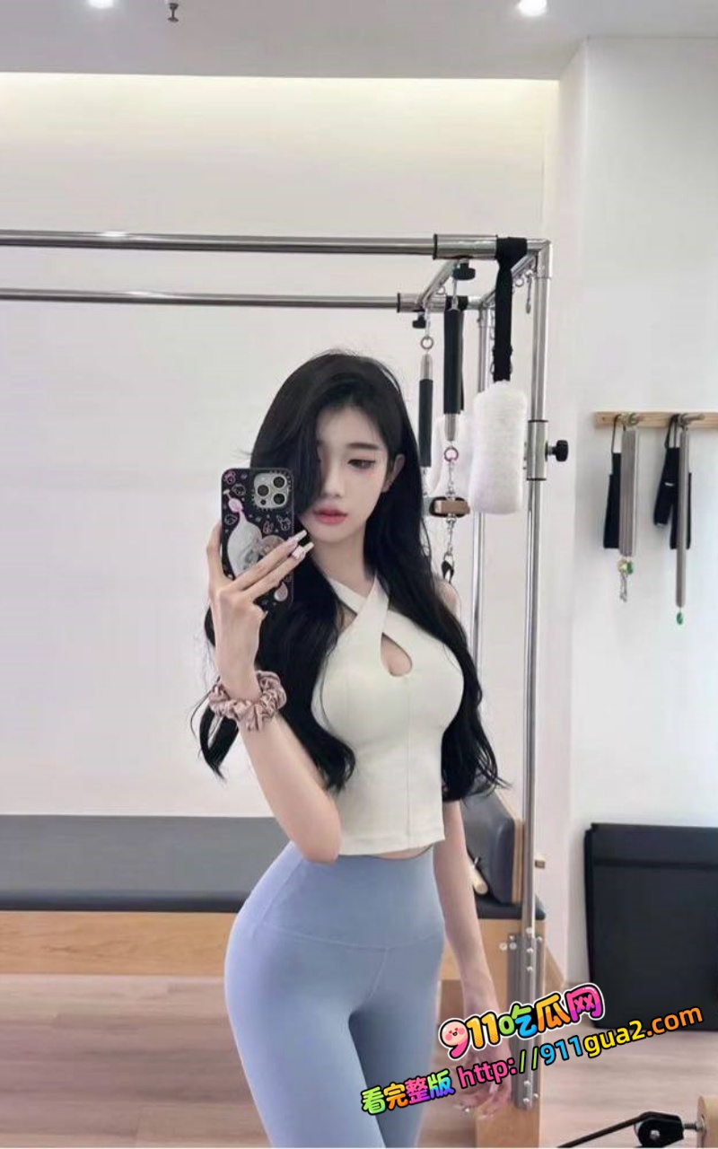 约炮极品大奶外围，童颜巨乳，换上攻速套装，性欲高涨 2