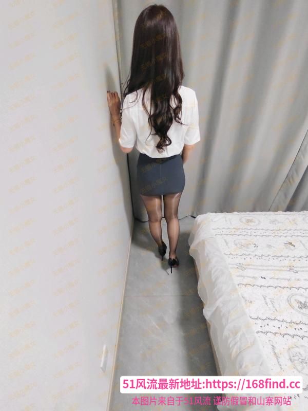 腰臀身材小魔女