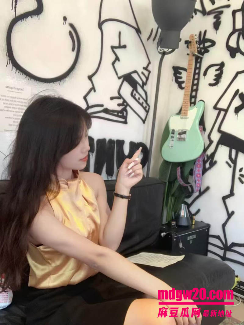 大连艺术学院170御姐 女神何薇薇不雅视频流出 深情口交后被金主一顿猛插