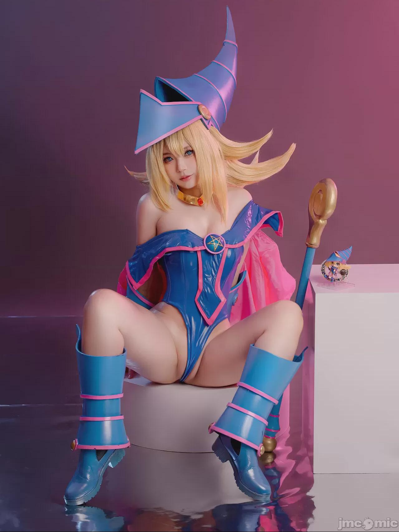 ZinieQ - Dark Magician Girl (Yu Gi Oh) 第1话, страница 10