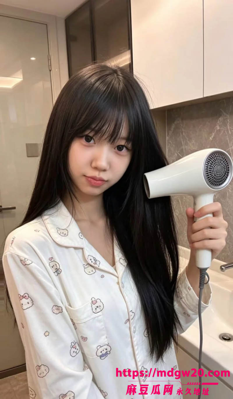 ST站色情女主播xinyu789最新福利 骨感身材的可爱萌妹 塞着跳蛋扭腰抖臀