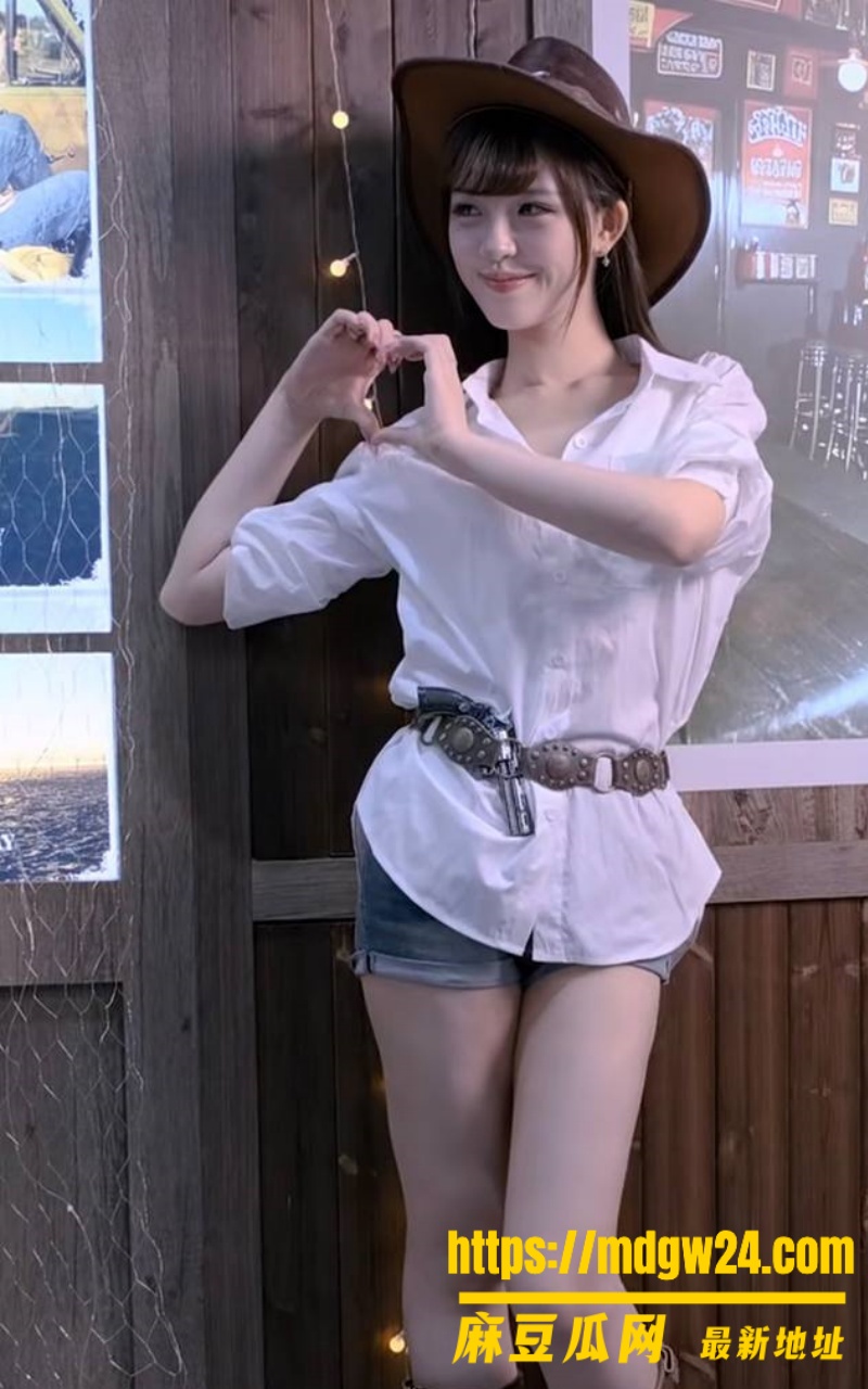 抖音6.6w粉cos女网红 夏鸣前14